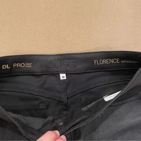 DL1961 Florence Lamb Leather Instasculpt Pants Size 28 - Picture 8 of 16
